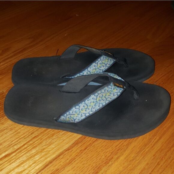 Teva flip flops - Picture 1 of 5